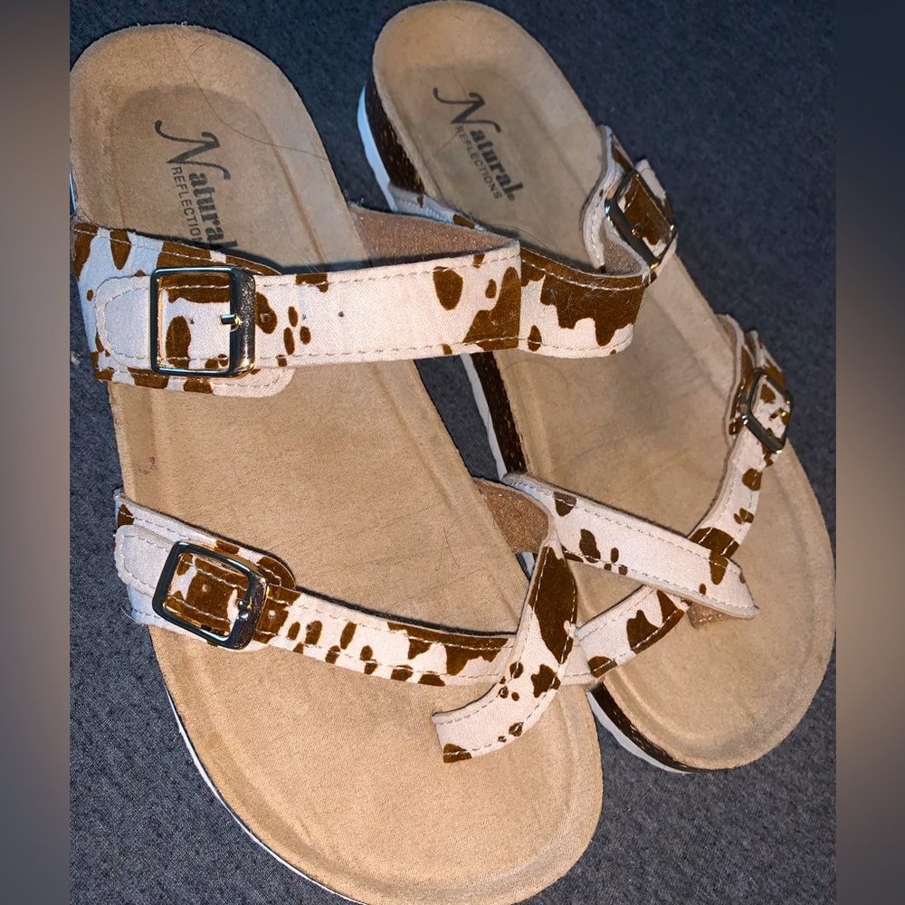 Natural Reflections Cowprint sandals